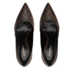 Talons Aiguilles Calvin Klein Essental Pum 90 HW0HW01386 Brown Mono 0HD -Chaussure Soldes Boutique talons aiguilles calvin klein essental pum 90 hw0hw01386 brown mono 0hd 4