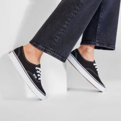 Tennis Vans Authentic VN-0 EE3BLK Black